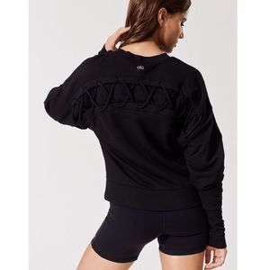 Alo Yoga hookup sweatshirt